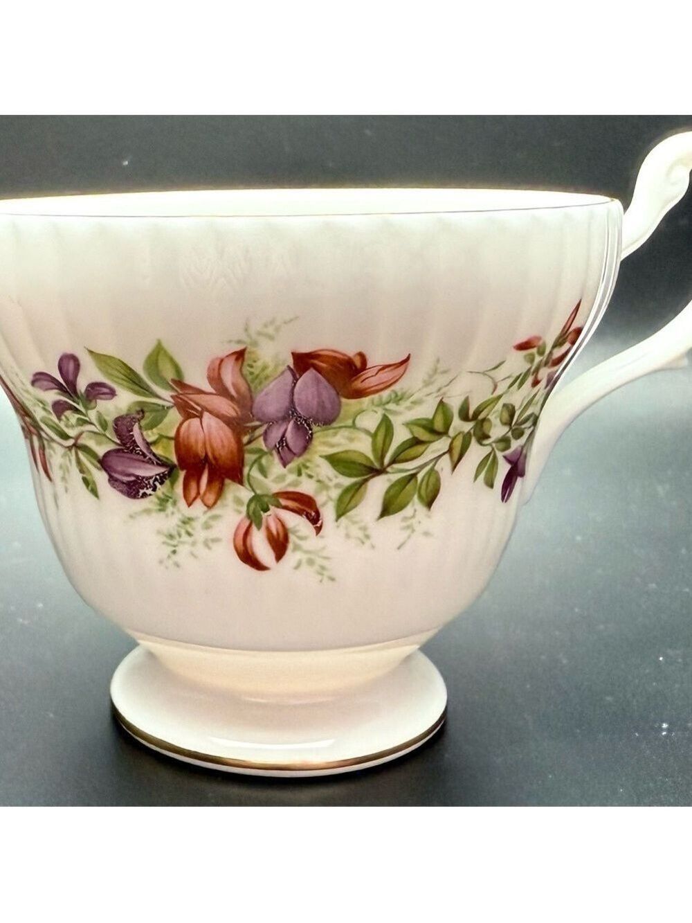 Royal Minster Teacup & Saucer – Harvest Fruits & Flowers – Vintage, England - Picture 5 of 9